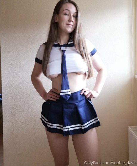 Alaston vuotanut OnlyFans-kuva Itssophiedavis