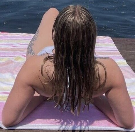 Foto desnuda filtrada de OnlyFans de Kaitlynlacasse