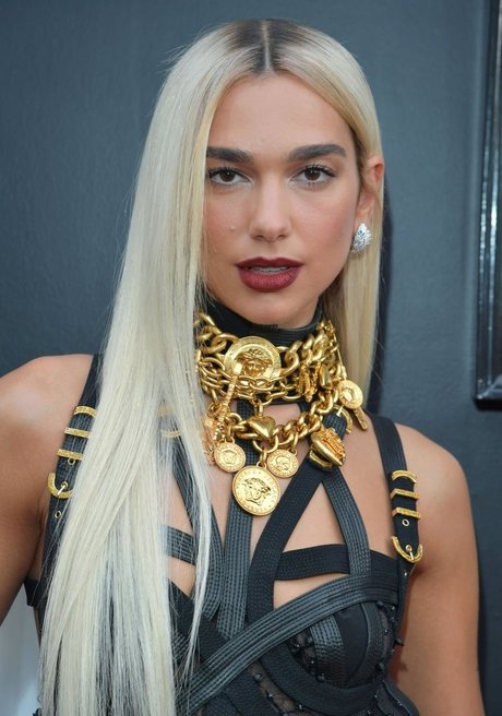 Dua Lipa