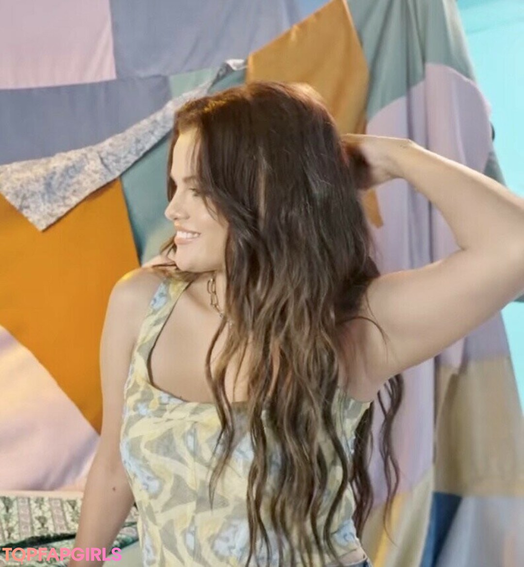 Selena Gomez nude leaked OnlyFans photo #1315