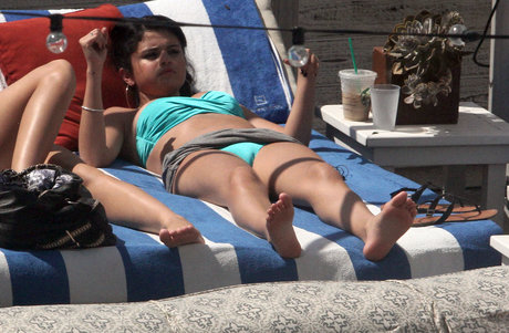 Naken läckt OnlyFans-bild av Selena Gomez