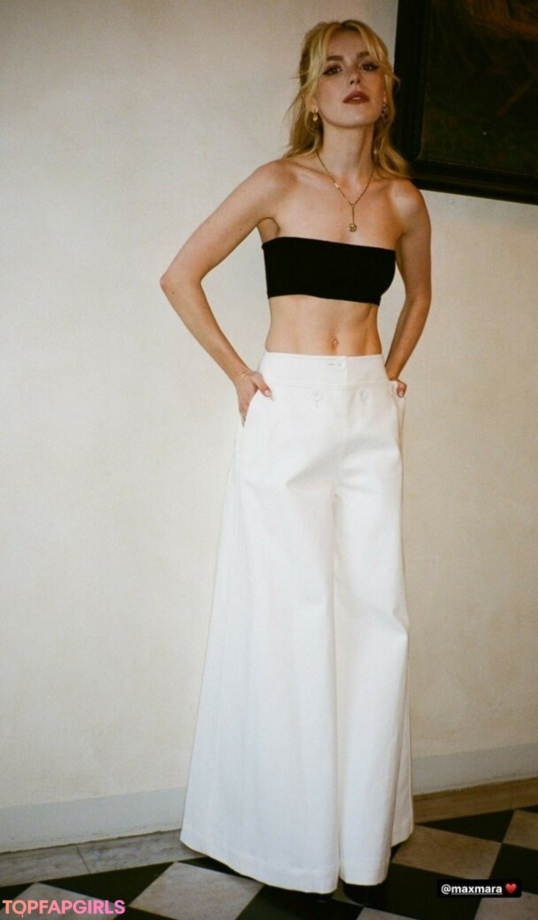 Kiernan Shipka nude leaked OnlyFans photo #1379