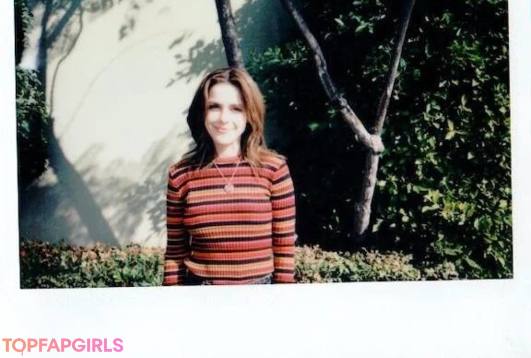 Kiernan Shipka nude leaked OnlyFans photo #1392