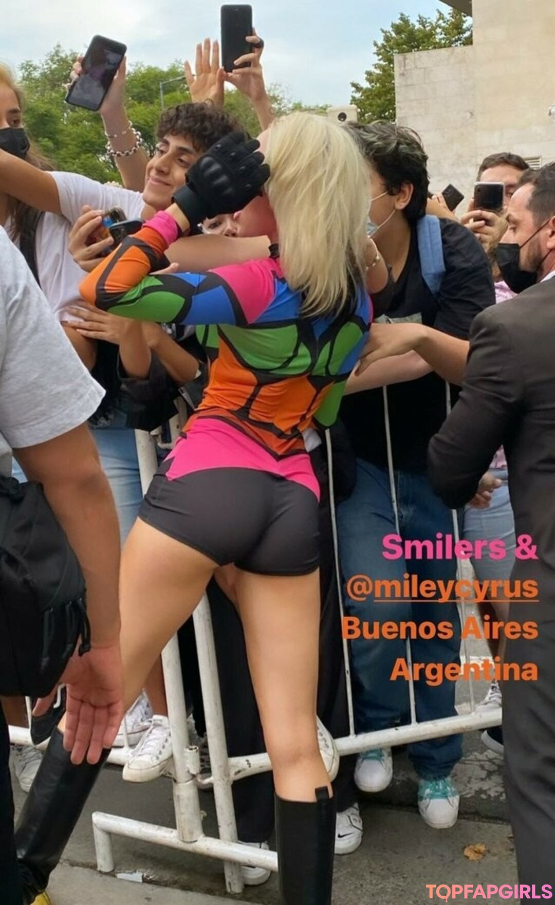 Miley Cyrus nude leaked OnlyFans photo #1073