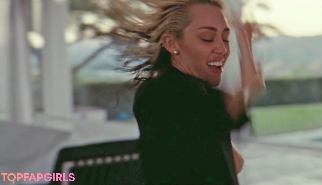 Miley Cyrus nude leaked OnlyFans photo #1939