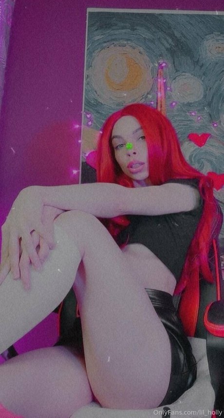 Lil_holly