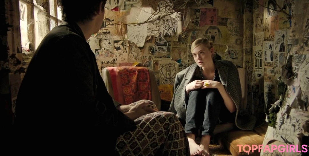 Elle Fanning nude leaked OnlyFans photo #1210