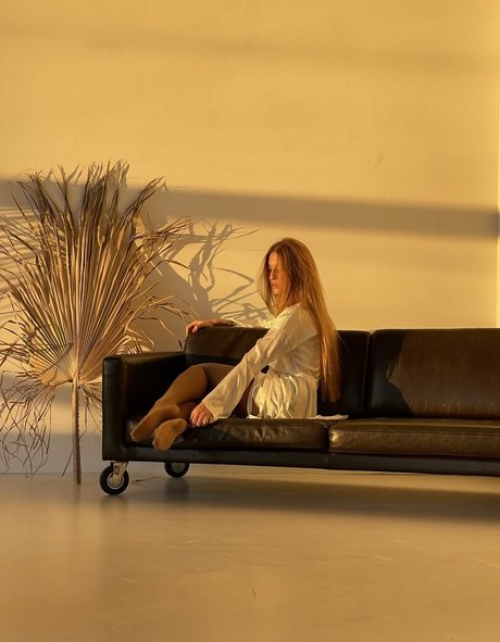 Sleepybeautyasmr_free