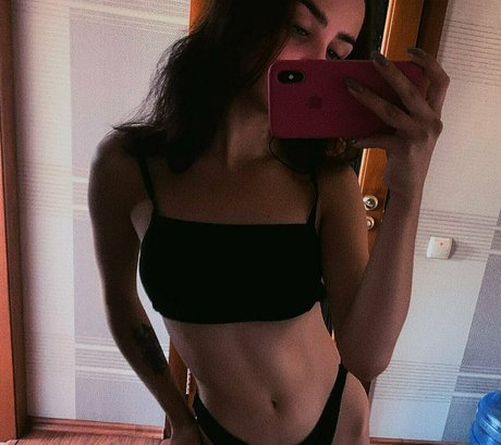 Обнаженная фотография утечки OnlyFans от Thebladeofpleasure