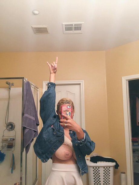 Naken läckt OnlyFans-bild av Bbywolf666