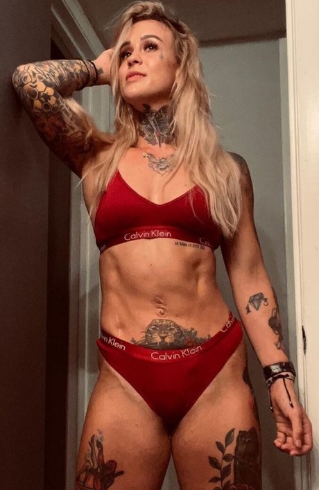 Foto nua vazada do OnlyFans de Taylor Starling