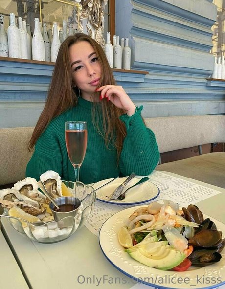 Alicee_kisss