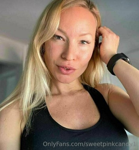 Sweetpinkcandy1