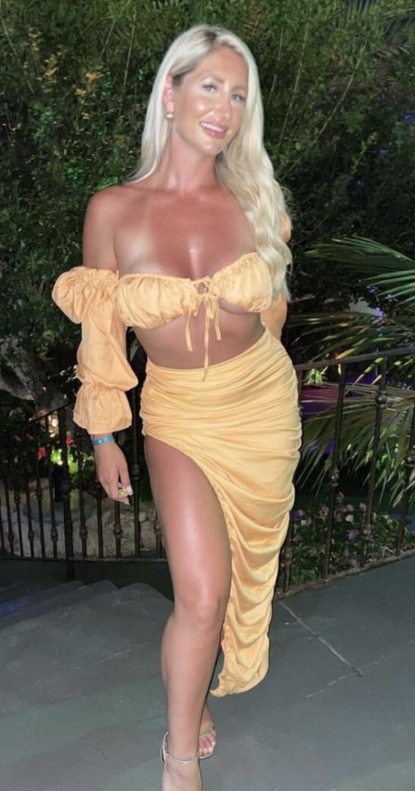 Georgian Daisy Bauer