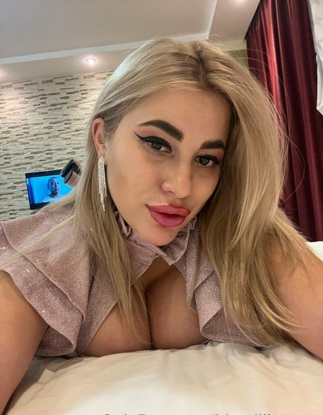 Blondiiie_rose