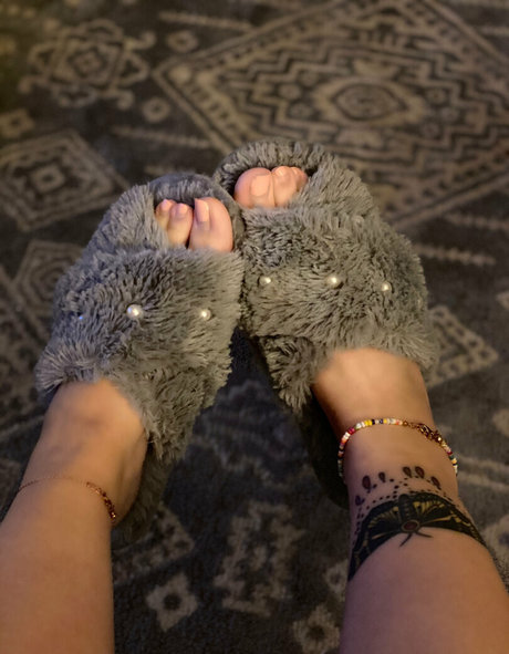Feet-goddezz