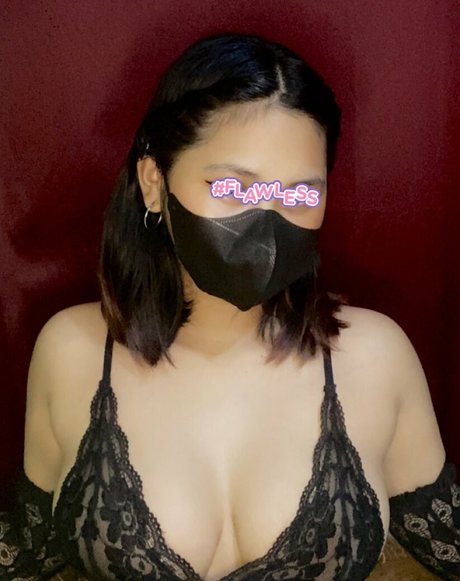 Nahá fotka uniklých OnlyFans od Strwbrrsh