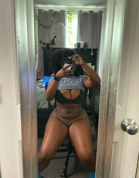 Foto nua vazada do OnlyFans de Kitara Kiyoshi