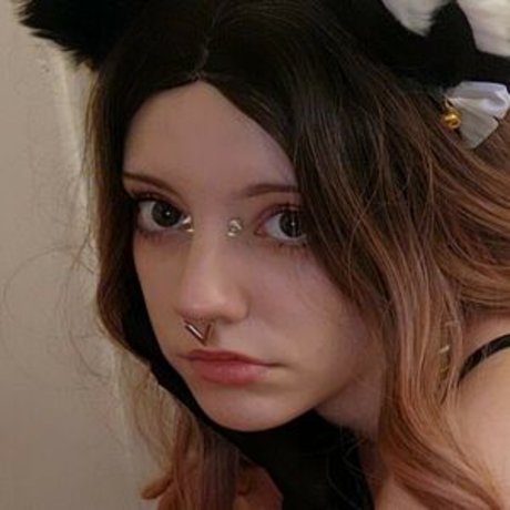Обнаженная фотография утечки OnlyFans от Ragebaby