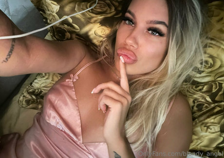 Nagie wyciekłe zdjęcie OnlyFans od Blondyangel