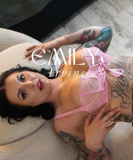 Naken läckt OnlyFans-bild av Emilyybrookex