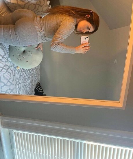 Naakte gelekte OnlyFans-foto van Ninagonz