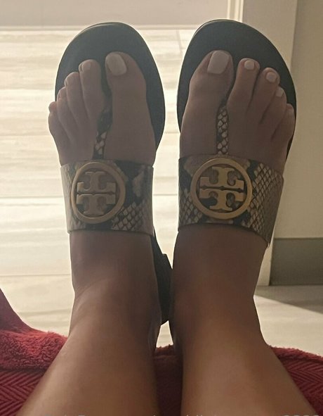 Naken lekkede OnlyFans-bilde av Maddielovezyou2333
