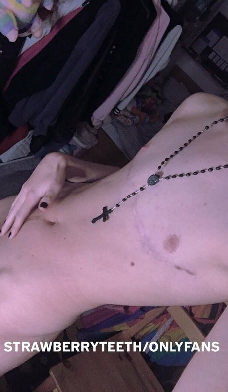 Strawberryteeth