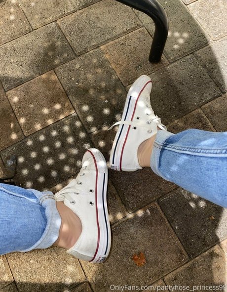 Pantyhose_princess99