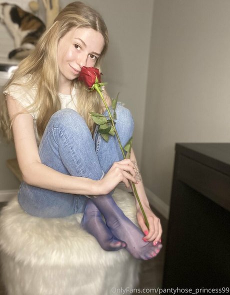 Pantyhose_princess99
