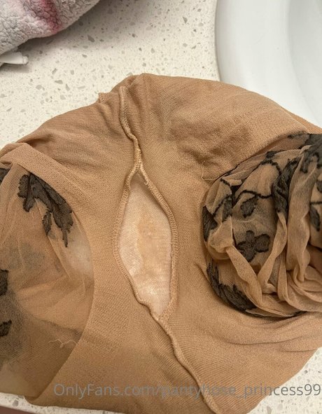 Pantyhose_princess99