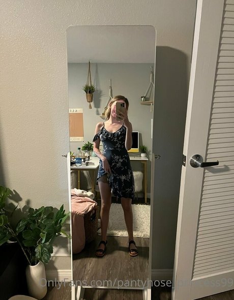 Pantyhose_princess99