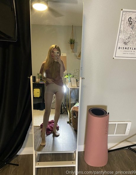 Pantyhose_princess99
