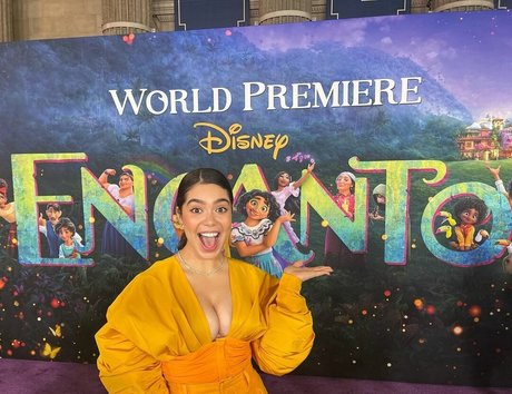 Aulii Cravalho