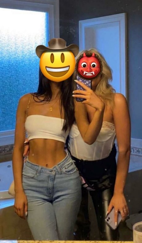 Nahá fotka uniklých OnlyFans od Alliesincollege