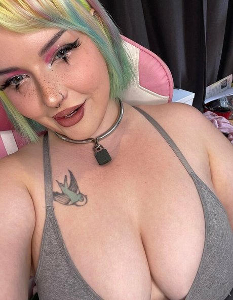 Nøgent lækket OnlyFans-billede af Harpervalentinevip