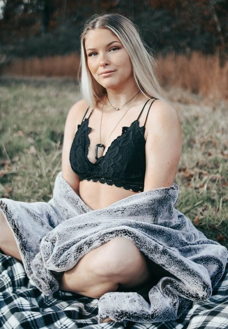 Nahá fotka uniklých OnlyFans od Hannah Bourque