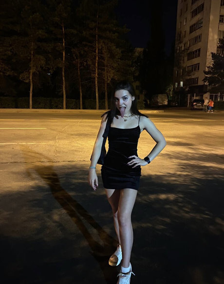 Nagie wyciekłe zdjęcie OnlyFans od Radmila Maro
