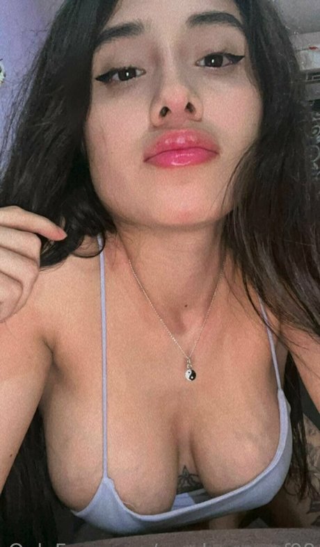 Обнаженная фотография утечки OnlyFans от Sarahroseeof98